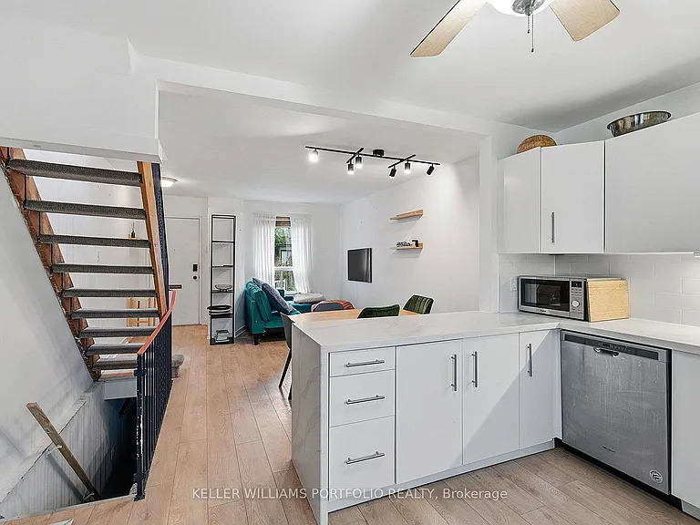 15 Myrtle Ave — Photo 15