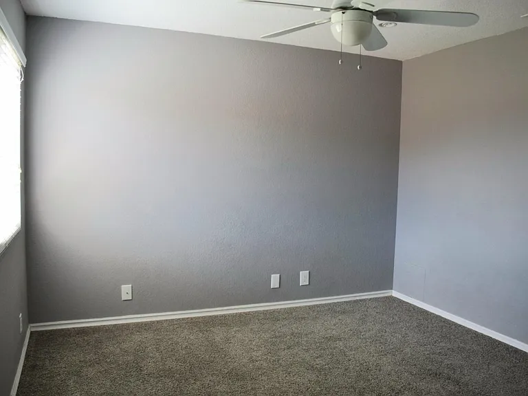 Bedroom 2 has ceiling fan
13x11