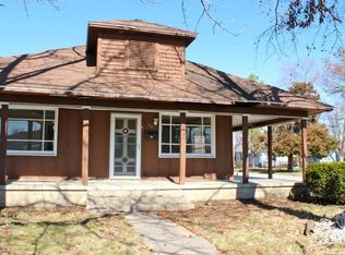 1301 W Oak St, Herrin, IL 62948