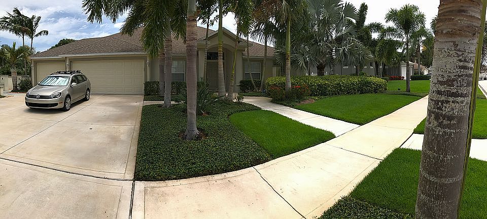 1st image of 859 Woodbine Dr