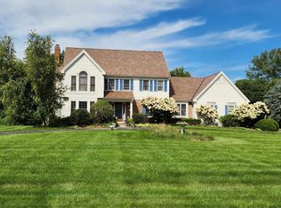 3111 Opengate Rd, Crystal Lake, IL 60012