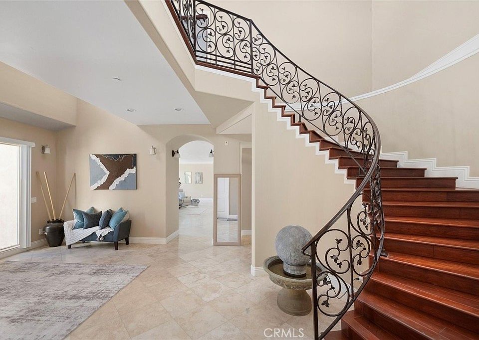 1st image of 9455 Hierba Rd