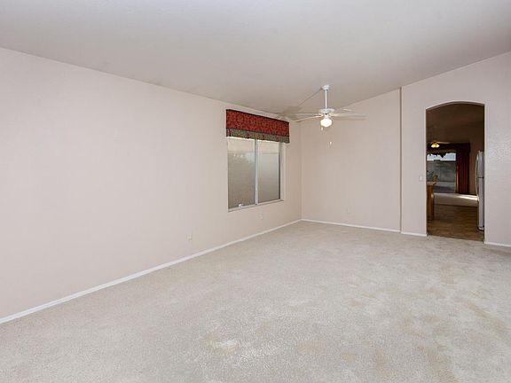 5th image of 103 W Muriel Dr