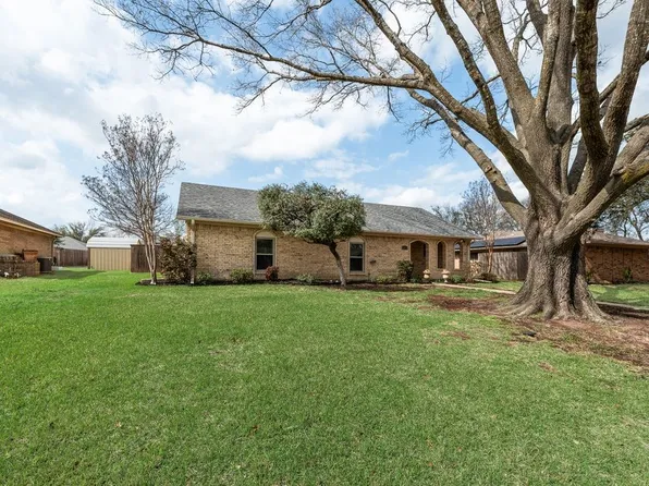 1803 Eastgate Dr, Terrell, TX 75160