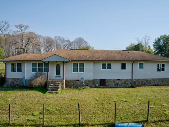 130 Ayers St, Carnesville, GA 30521