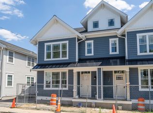 131 Garrett Ave, Bryn Mawr, PA 19010