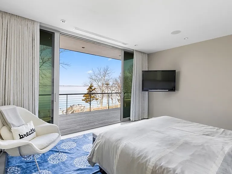 67 Clearview Dr — Photo 9