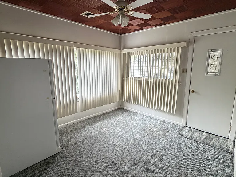 1516 Howard Ave #1 — Photo 6