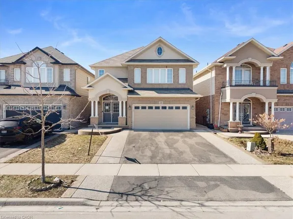 16 Weathering Hts, Hamilton, ON L8J 0E7
