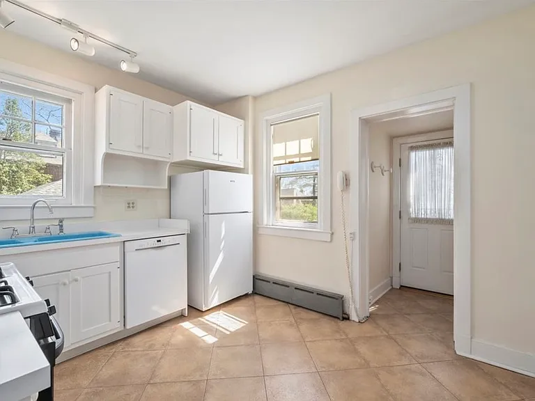 4208 Parkman Ave #1 — Photo 5