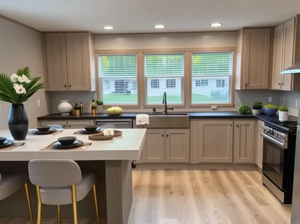 130 Lucy Ln, Raeford, NC 28376