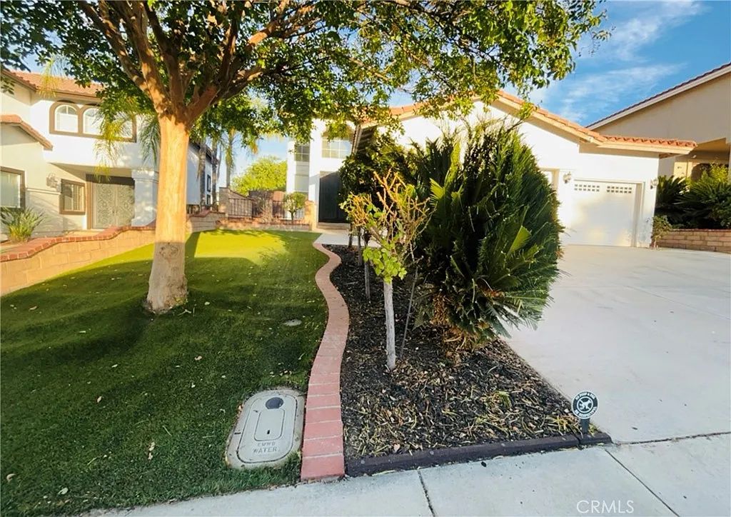4 bed, 2435 sqft, $3,695 — Photo 4