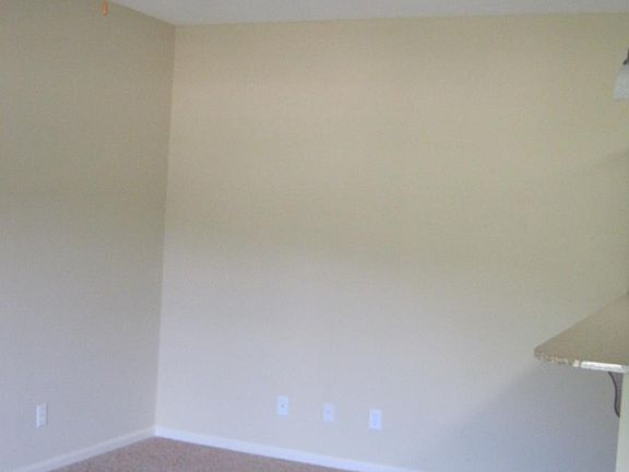 4th image of 823 Arbor Lake Dr
