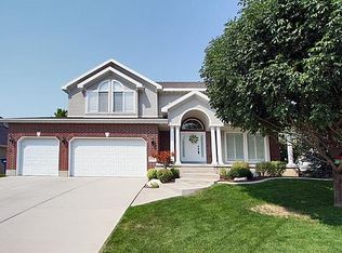 479 E Sandy Oaks Dr, Sandy, UT 84070