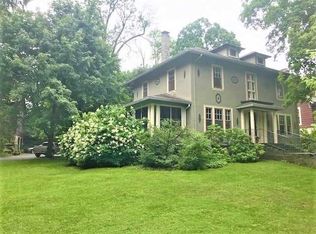 14 Crescent Rd, Poughkeepsie, NY 12601