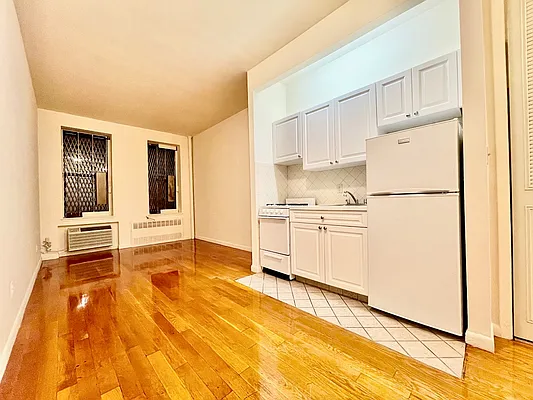 Rented by J & L Holding Corporation | media 1