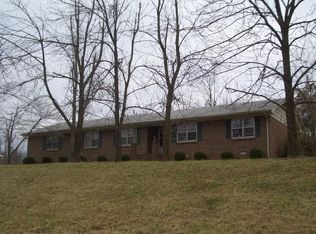 110 Woodcreek Blvd, Paducah, KY 42001