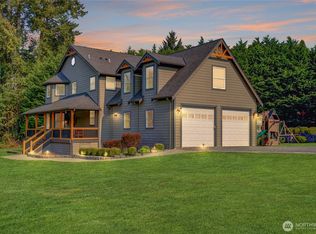 5 Maplewood Ln, Bow, WA 98232