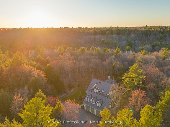 4th image of 1656 Muskoka Beach Rd