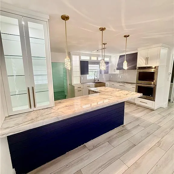 733 Pine Cone Ln — Photo 10