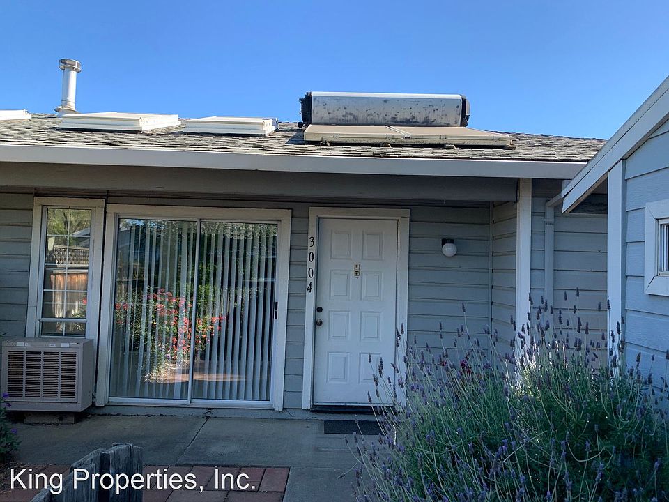 1st image of 3004 Woods Cir