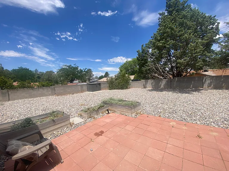 10501 Delicado Pl NE — Photo 17