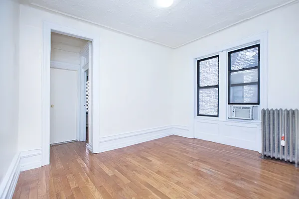 Rented by Bohemia Realty Group | media 12