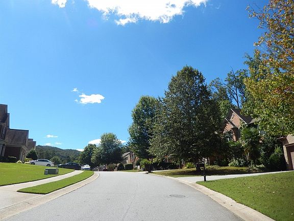 5th image of 125 Normandy Dr