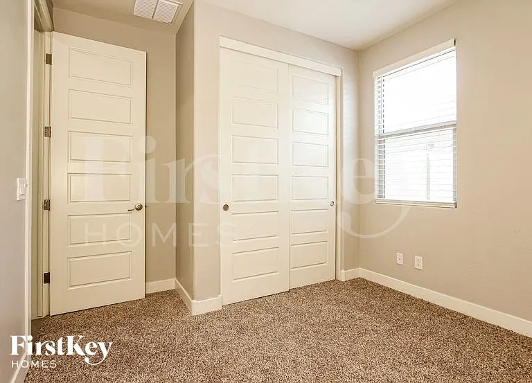 18742 W Colter St — Photo 11