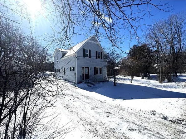 46 Watters Dr, Fredericton, NB E3A 3T1