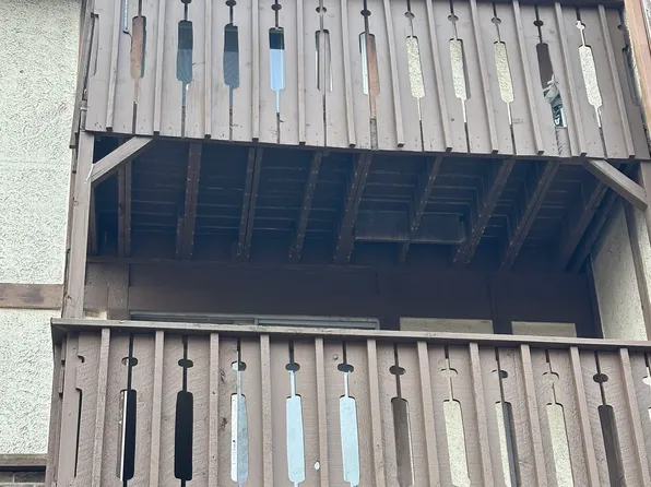 1505 Camelot Dr, Atlanta, GA 30349