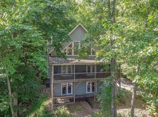 121 Bear Trl, Franklin, NC 28734