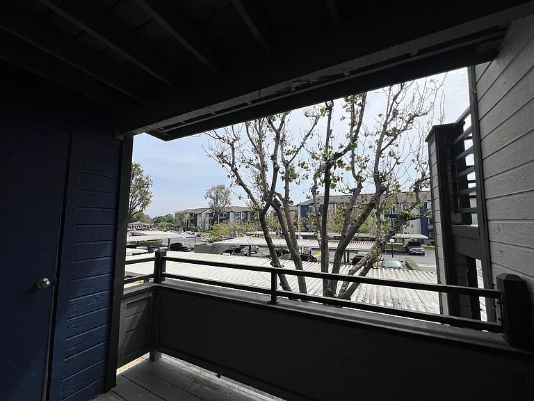 River House Apartments — Photo 48