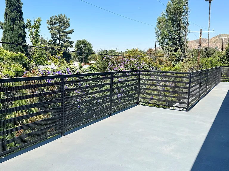 11579 Garrick Ave — Photo 28