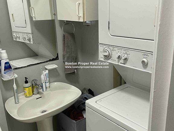 464 Beacon #2R Boston - Back Bay Unit Photo 3 (2)