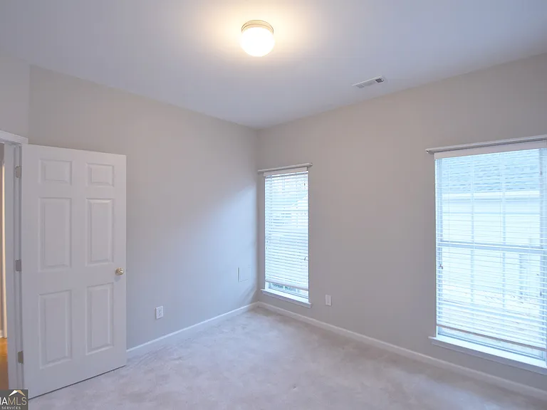 219 Turnbridge Cir — Photo 7