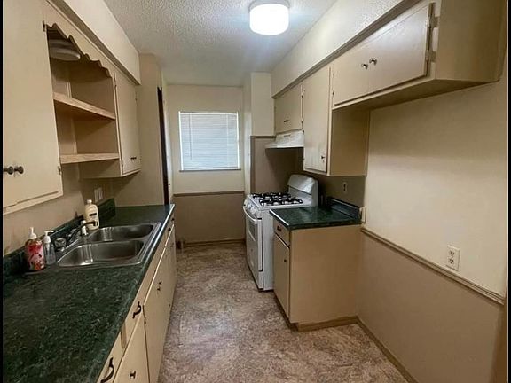 4th image of 3612 Seagull Dr