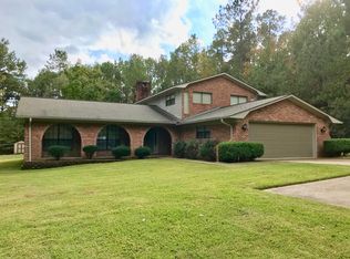 246 Crescent Lake Rd, Meridian, MS 39301