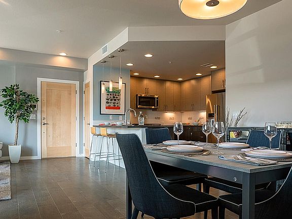 5th image of 1312 Snowberry Ln #104