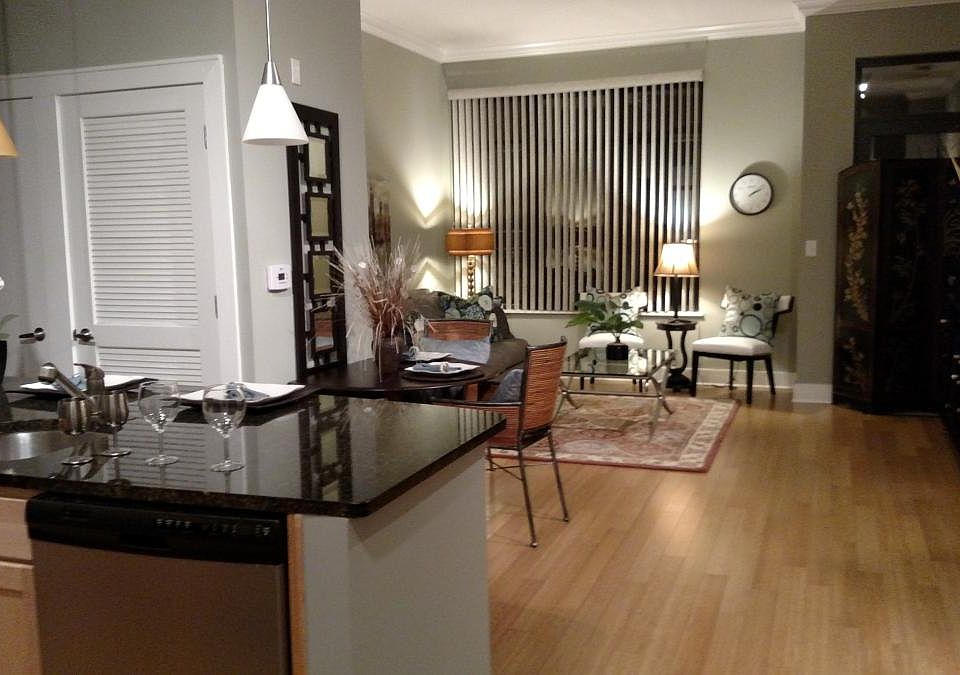Nice living room area, door to courtyard on right