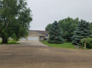 1809 Sunrise Dr, Pierre, SD 57501