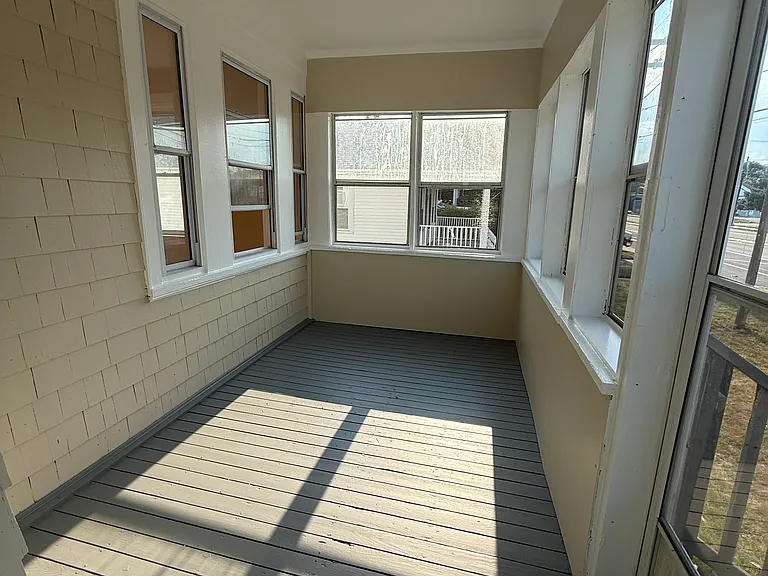 1013-1015 Willett Ave #1 — Photo 13