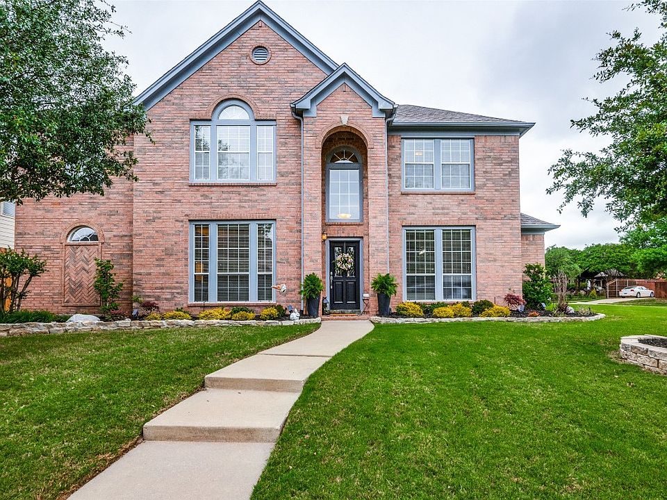 1st image of 911 Creekbend Dr