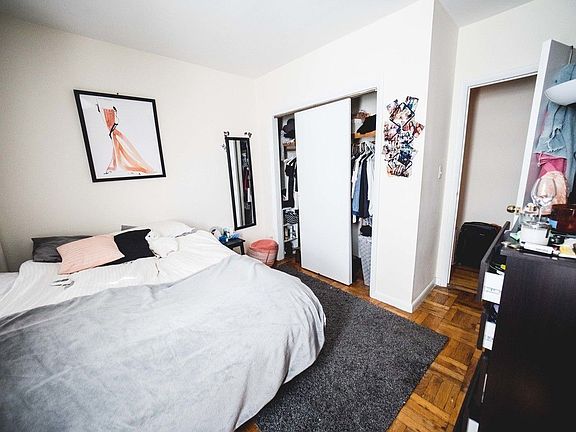 2nd image of 148 W 17th St APT 4C