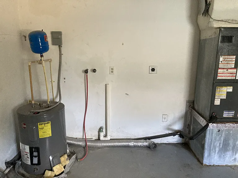 724 Sesame Ct — Photo 12