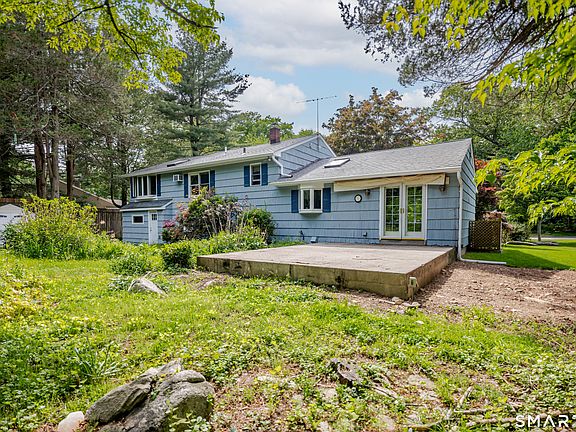 3rd image of 75 Westwood Road