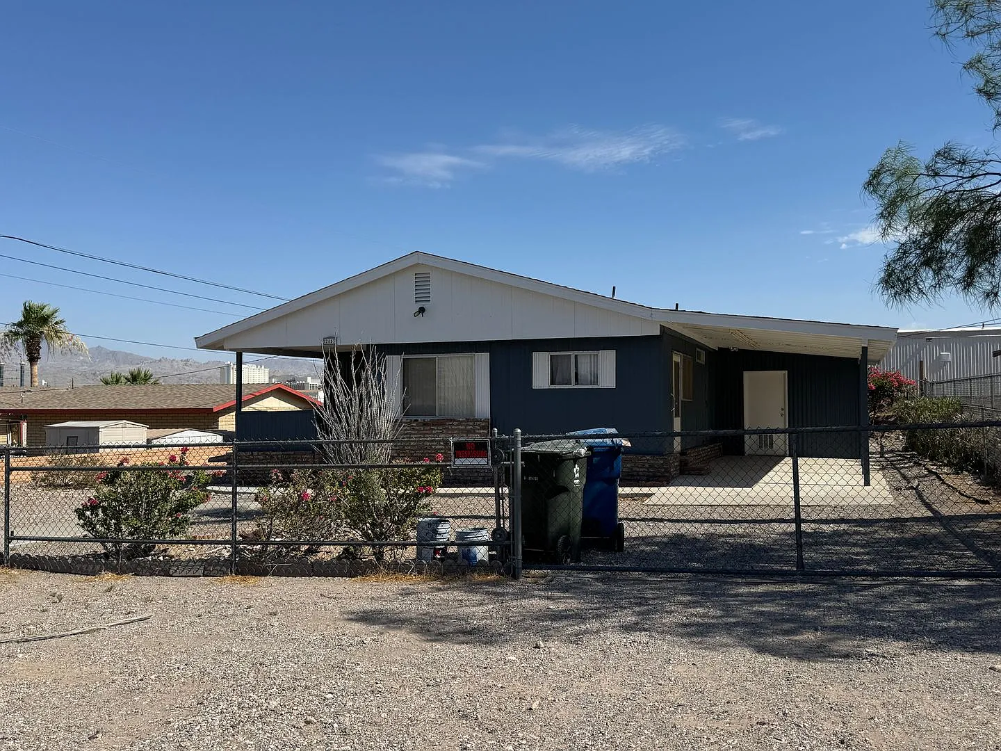 Charming 2 bedroom 2 bath with Bonus Room — Photo 3