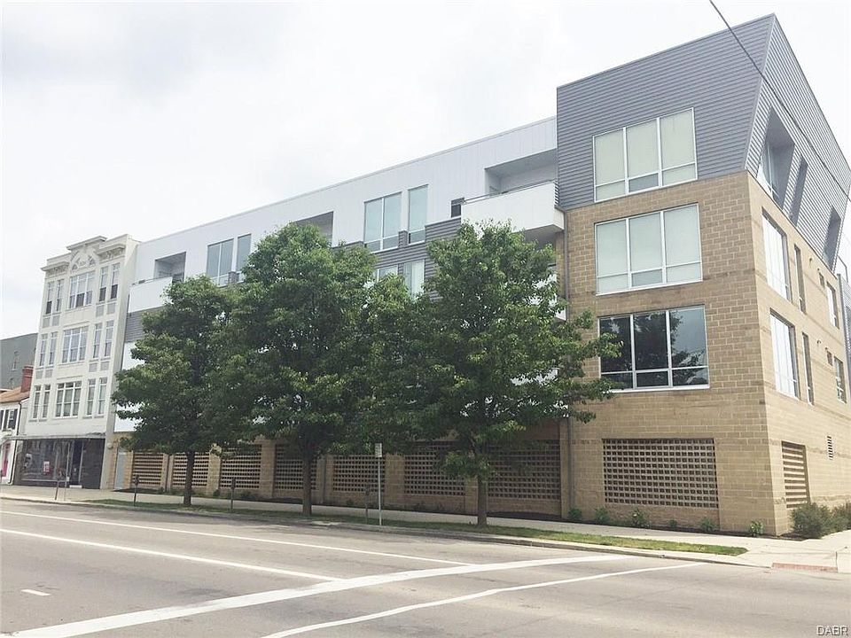 1st image of 111 Harries St APT 302