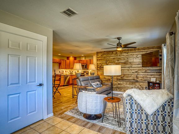 3rd image of 72 Great West Ave #1