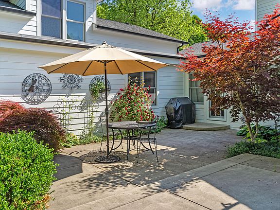 4th image of 3909 Criswell Dr